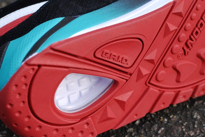 BAIT x Saucony Grid 9000 “Viridian Burner”
