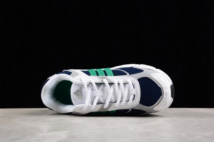 Adidas Originals Response CL FW4440