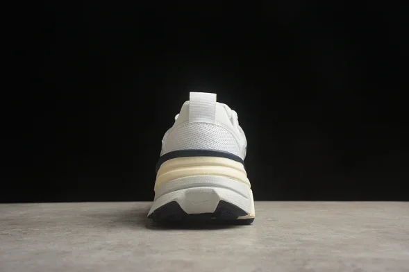 Nike V2K Runtekk Run FD0736 102 