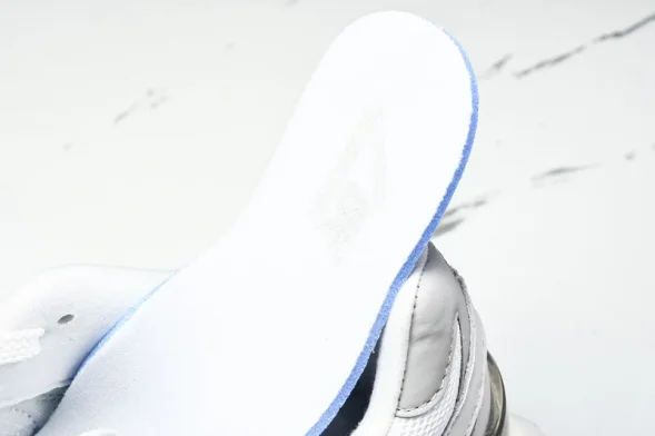 New Balance 9060 U9060ZGA 