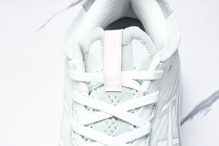 Asics Gel-Nimbus 27 1011B958-300