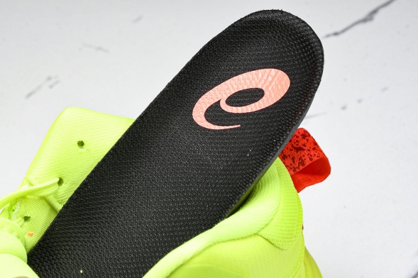 Asics Nova Surge 3 1061A049-750 