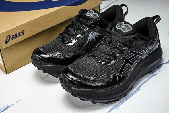 Asics Trabuco Max 3 1011B800-100 