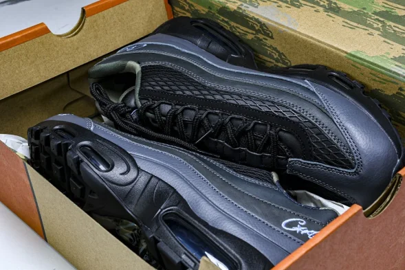 Nike Air Max 95 x Corteiz FB2709 002 