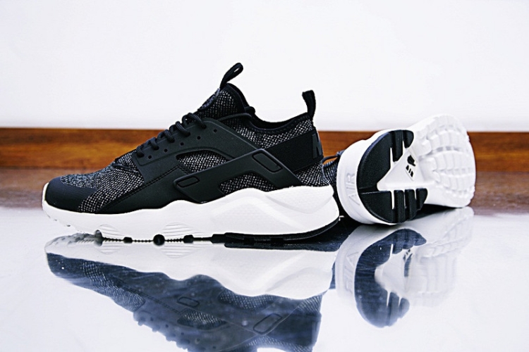 NIKE AIR HUARACHE RUN ULTRA ID 833147-003