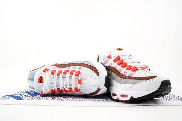 Nike WMNS Air Max 95 Essential 307960-102