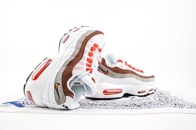 Nike WMNS Air Max 95 Essential 307960-102