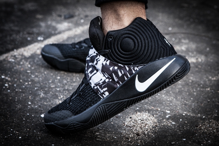 Nike Kyrie 2 “Black white” 706678-6001