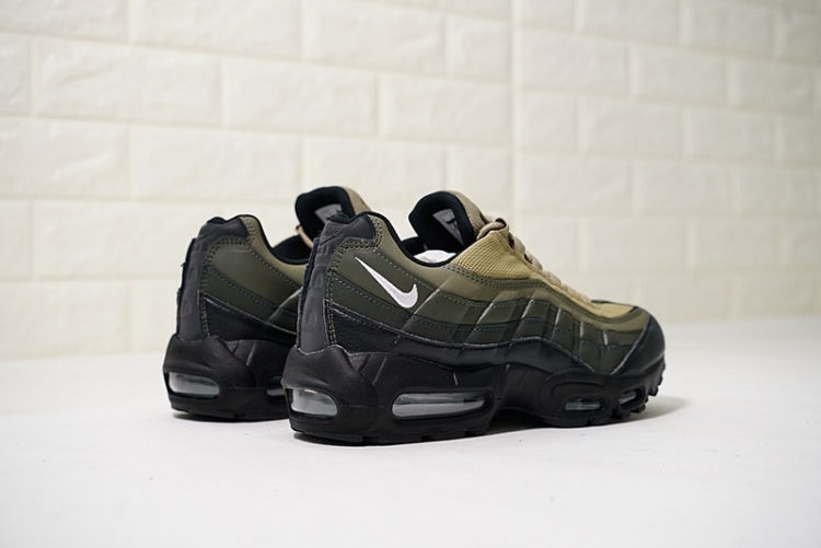 Nike air max 95 Essential 749766-024