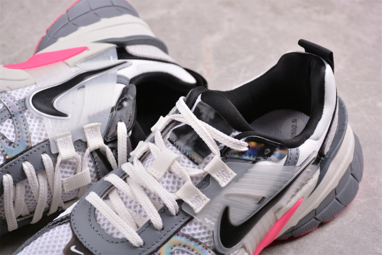  Nike V2K Runtekk Run FD5061-100