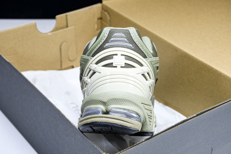  New Balance 1906 M1906RWF