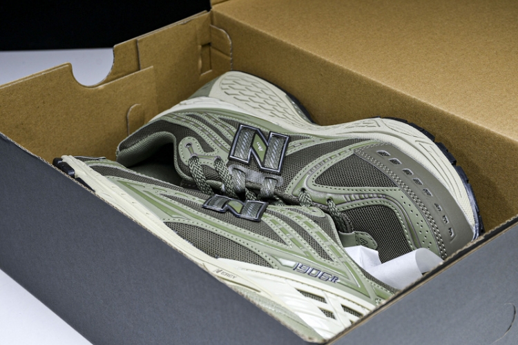  New Balance 1906 M1906RWF