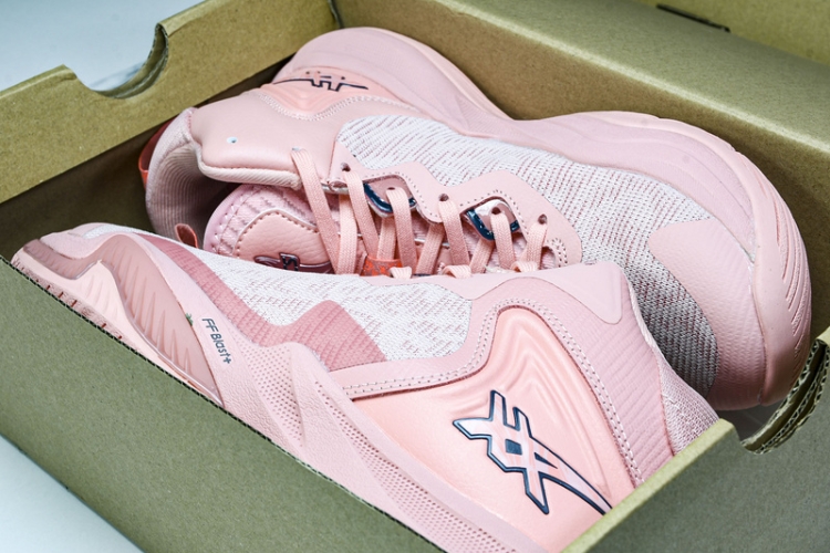 Asics Nova Surge 3 1061A048-700
