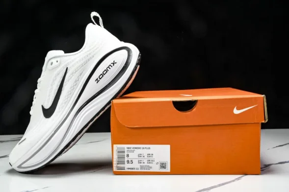 Nike Air ZoomX Vomero 18 Plus HM6805 111 