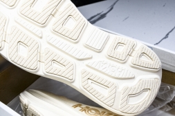 HOKA Bondi 9 1162012 VCH