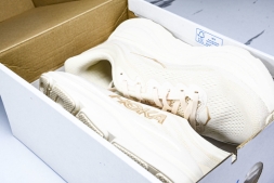 HOKA Bondi 9 1162012 VCH