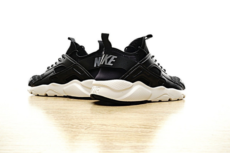 NIKE AIR HUARACHE RUN ULTRA ID 762826-881