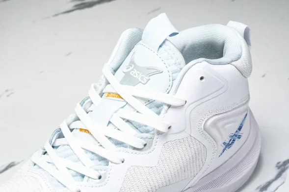 Asics Nova Surge 3 1061A048-100 