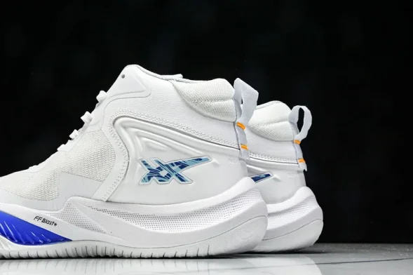 Asics Nova Surge 3 1061A048-100 
