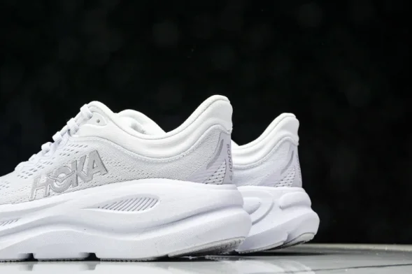 HOKA Bondi 9 1162012 SGLW 