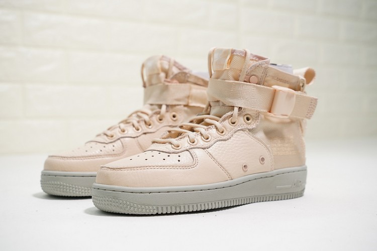 Nike SF Air Force 1 07 AA3966-800